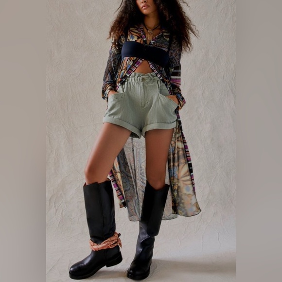 NWT Free People Topanga Cuff Shorts in Oil Green - Picture 5 of 14